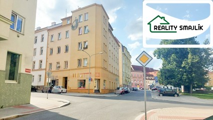 Pronájem prostoru s výlohami, 155 m2, centrum Chebu -Komenského - Fotka 4